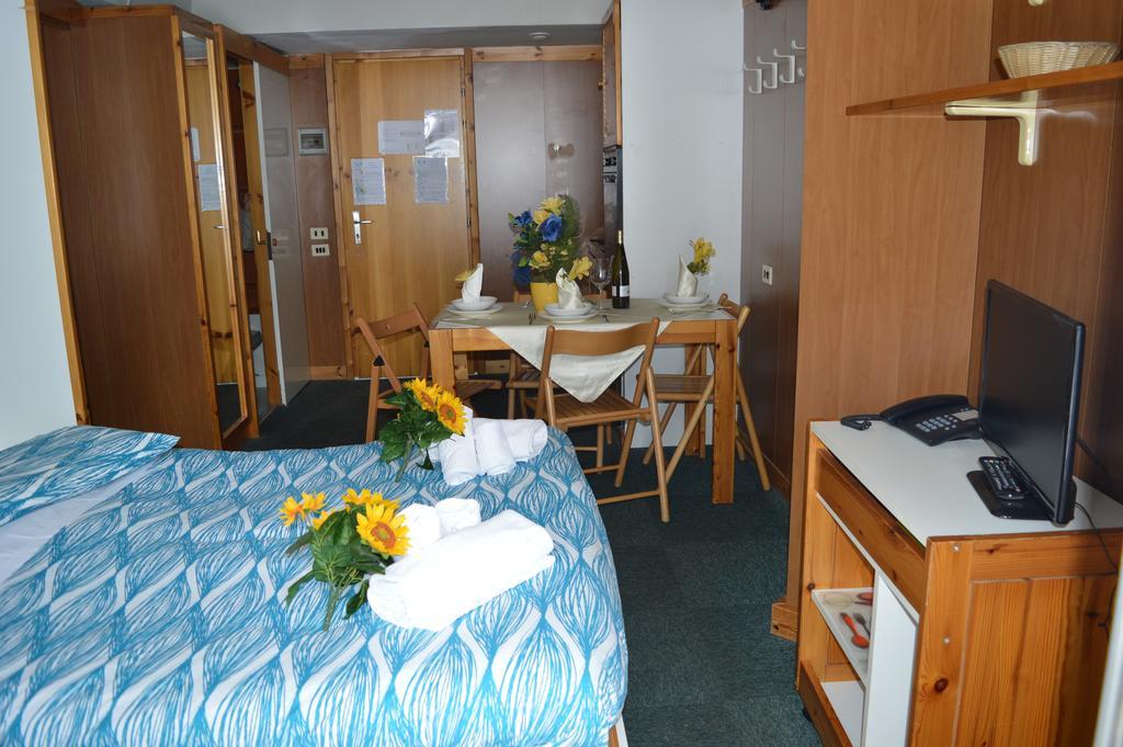 Aparthotel Il Vigo di Marilleva Esterno foto